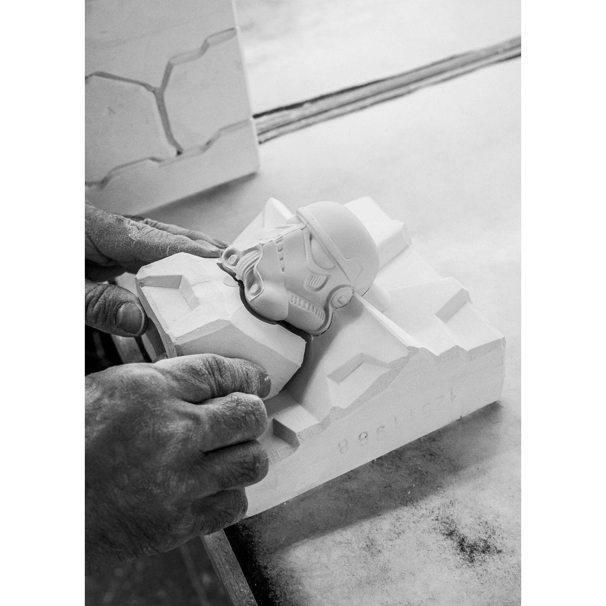 Lladró Scultura Stormtrooper™ Versione 2 Serie Limitata 40x16cm Porcellana