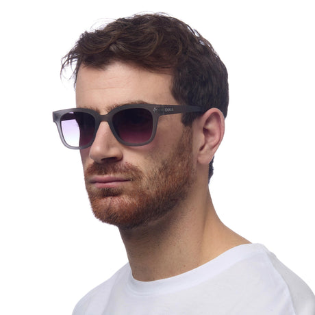 OKKIA Giovanni Occhiali da Sole Unisex Soft Touch Grigio Traslucido