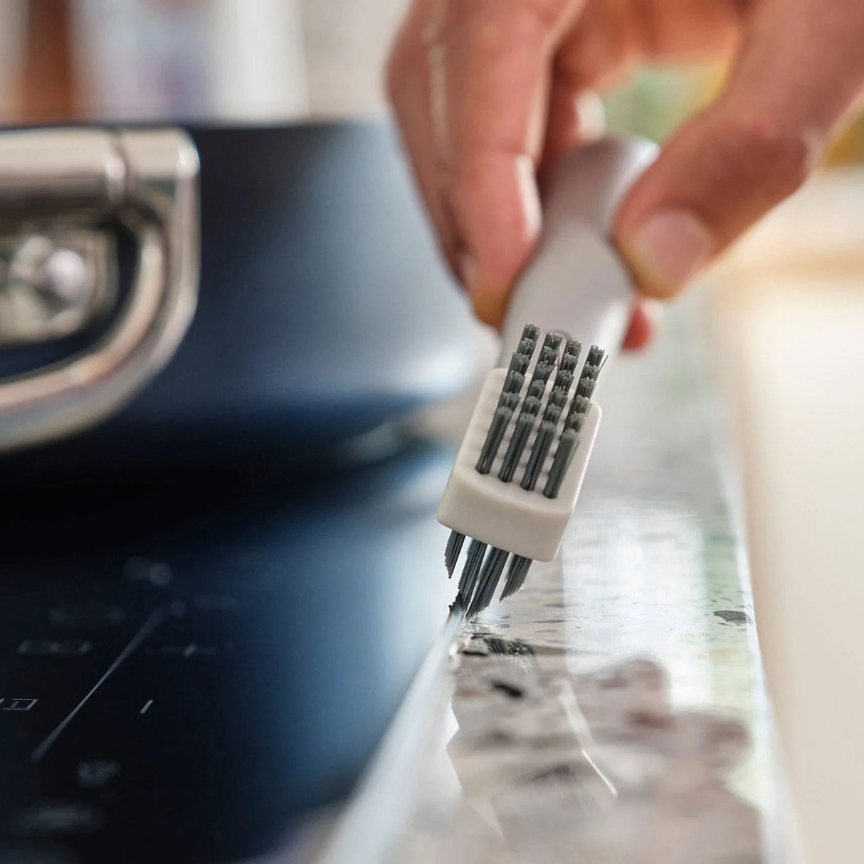 JOSEPH JOSEPH CleanTech 3 in 1 Spazzola per Pulizia