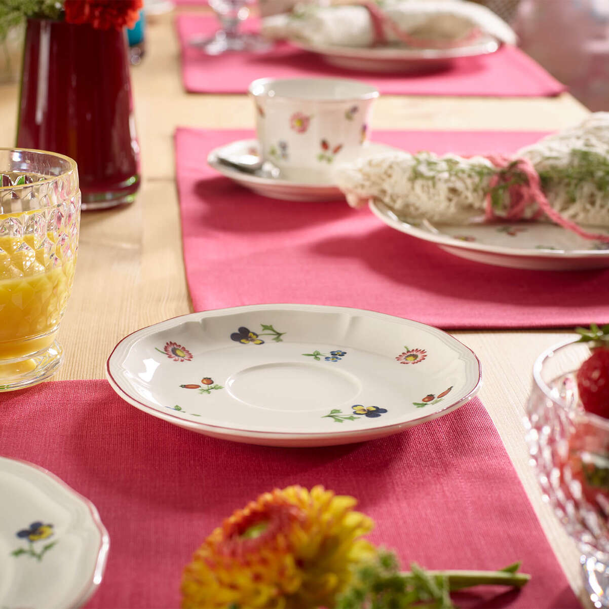 VILLEROY & BOCH Petite Fleur Tazza Caffè Colazione 260ml con Piattino 17cm Porcellana