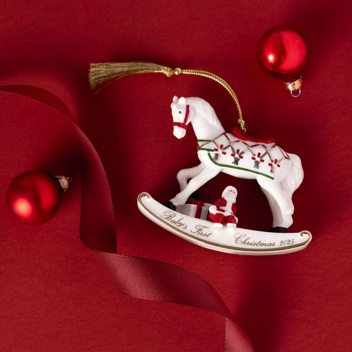 VILLEROY & BOCH Christmas Classics Edizione 2025 Addobbo Cavallo a Dondolo 11x9cm Porcellana