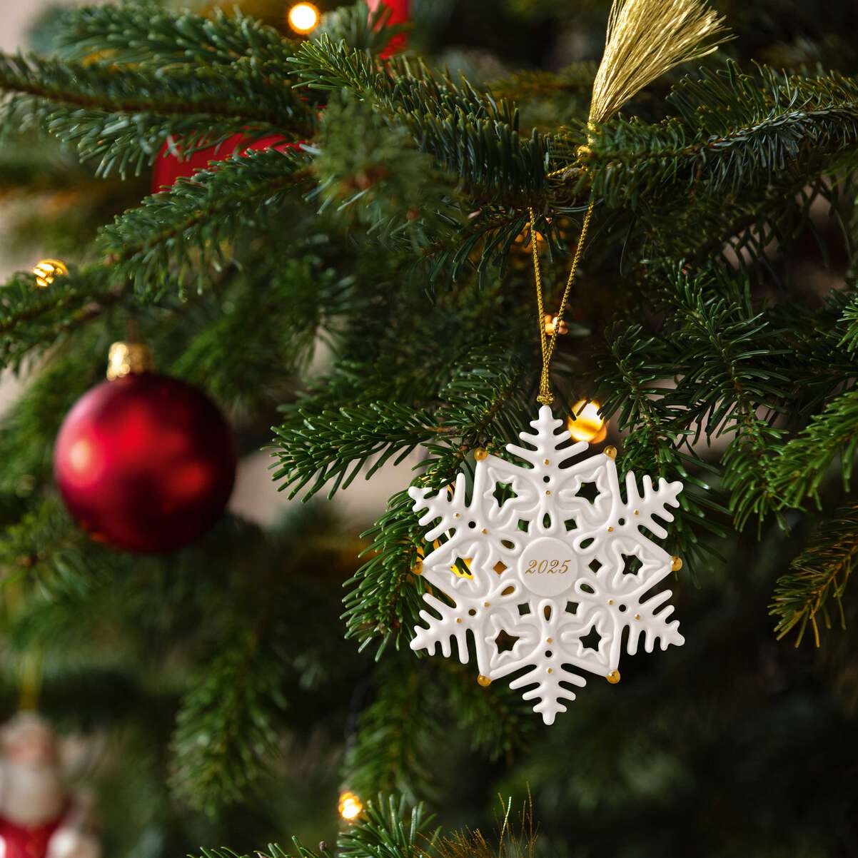 VILLEROY & BOCH Christmas Classics Edizione 2025 Addobbo Fiocco di Neve 9x10,5cm Porcellana