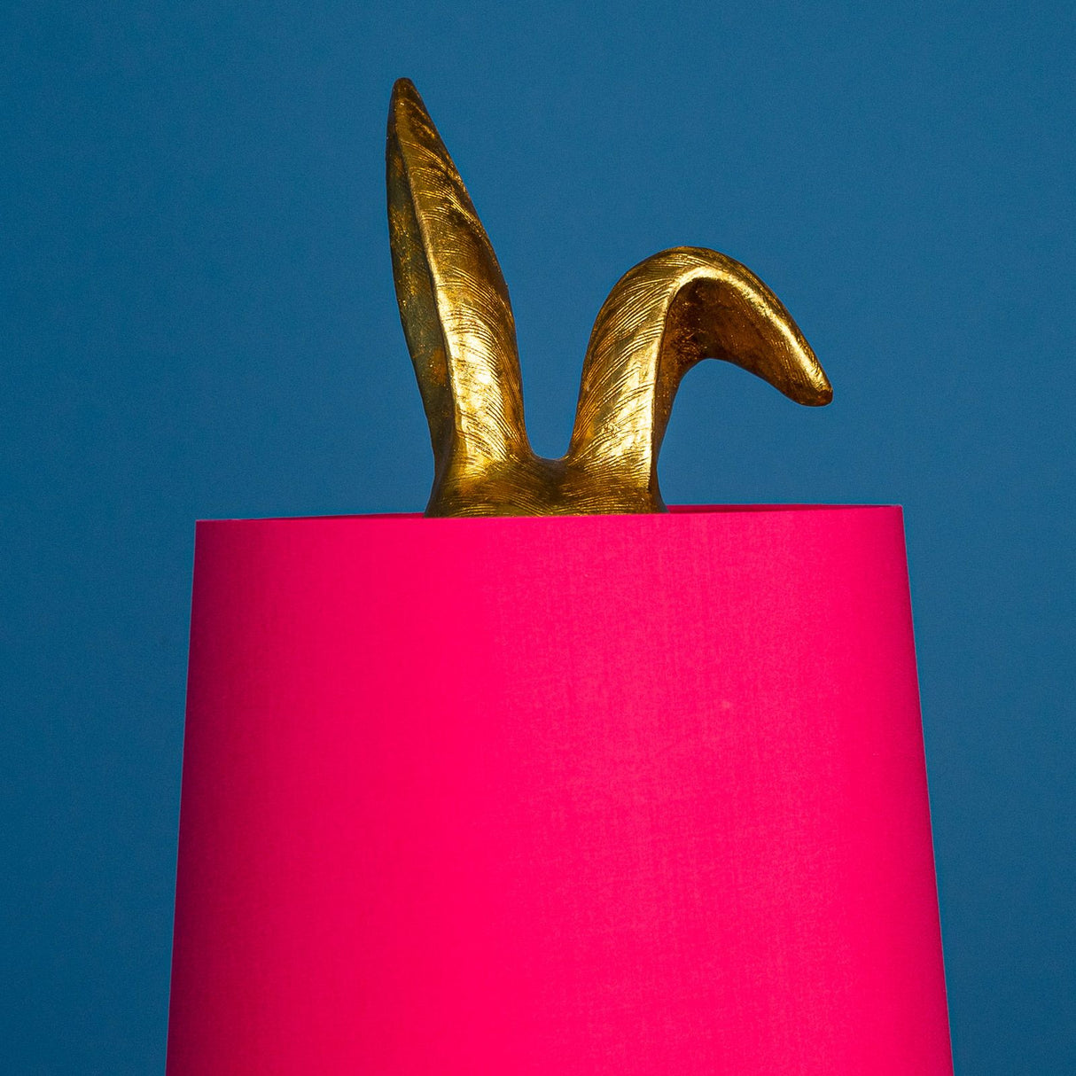 WERNS Lampada da Tavolo Coniglio Nascosto Bunny Magenta Oro 24x74cm