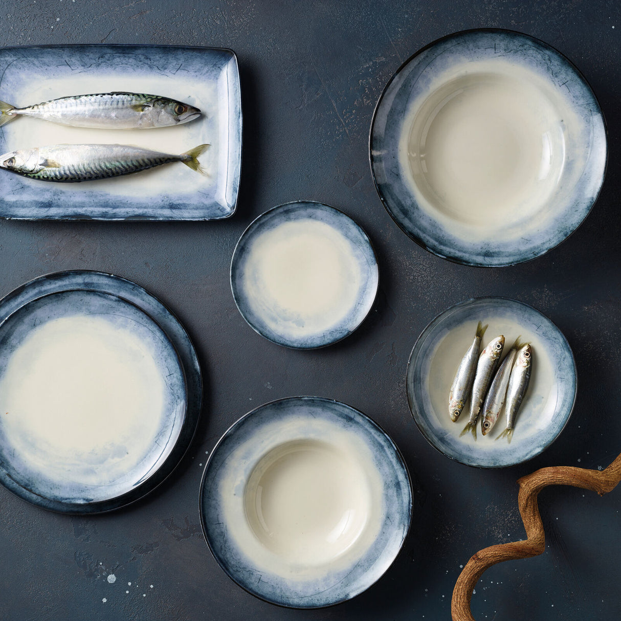 ARTHUR KRUPP - Set of 12 Pieces Shade Sea Porcelain Dinnerware Set