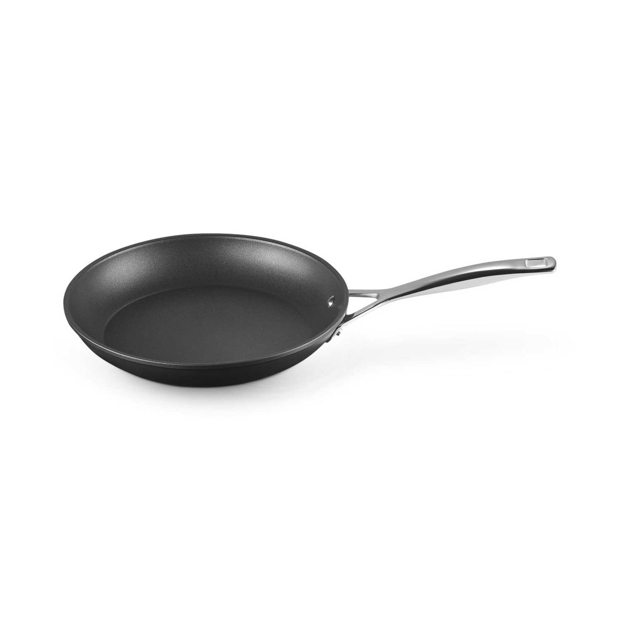 LE CREUSET Low Pan with Long Non-Stick Handle 26cm Aluminium