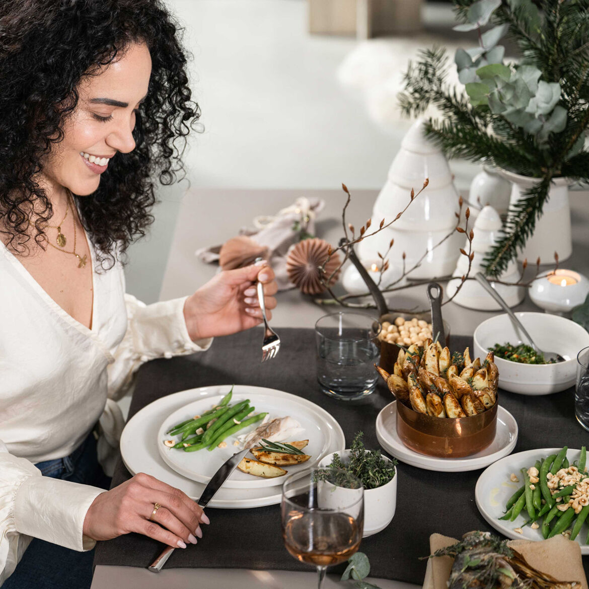 VILLEROY & BOCH Winter Glow Christmas Tree Christmas Decoration 14cm Porcelain