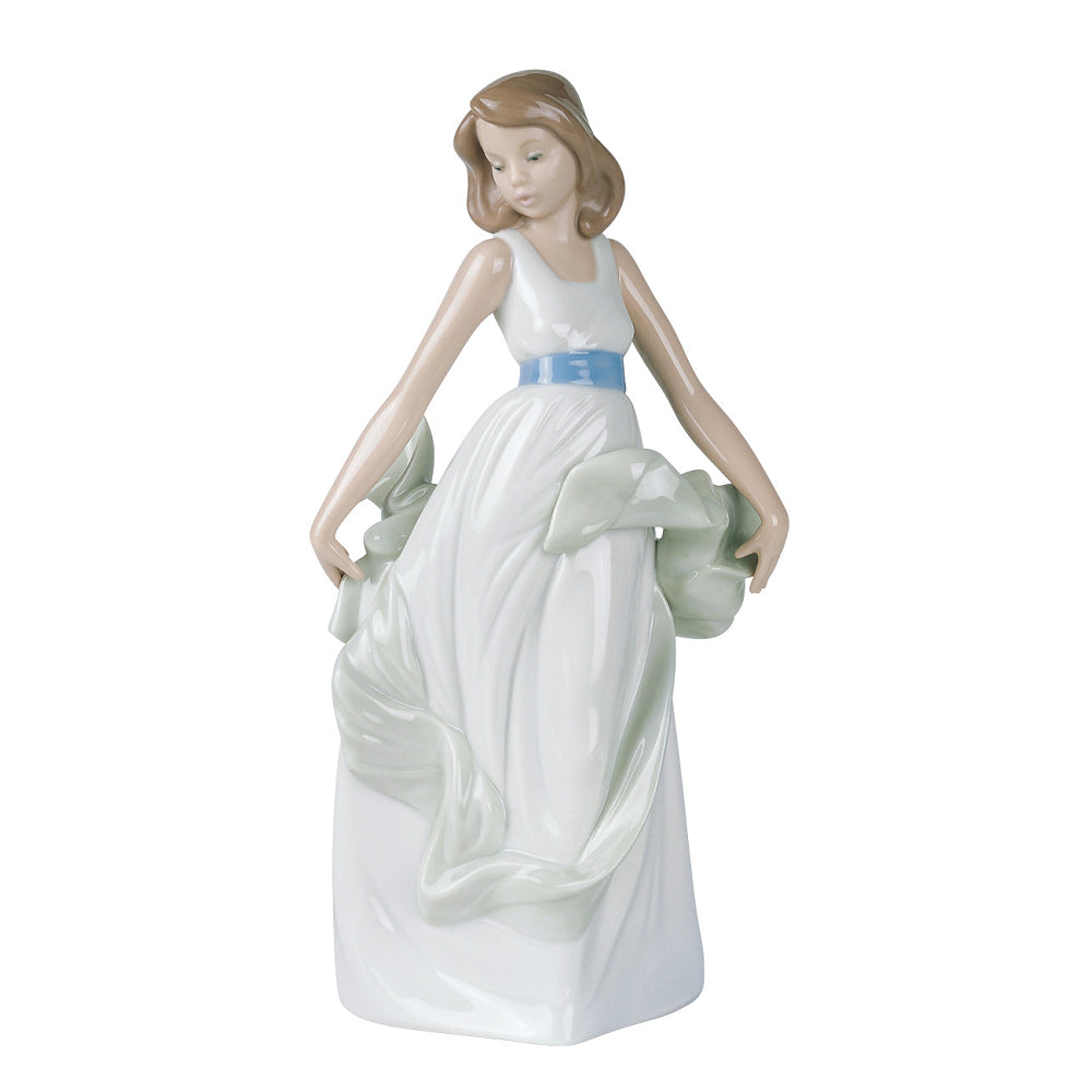 NAO Figura Statuina Statua Giocando nel Vento 27cm Porcellana
