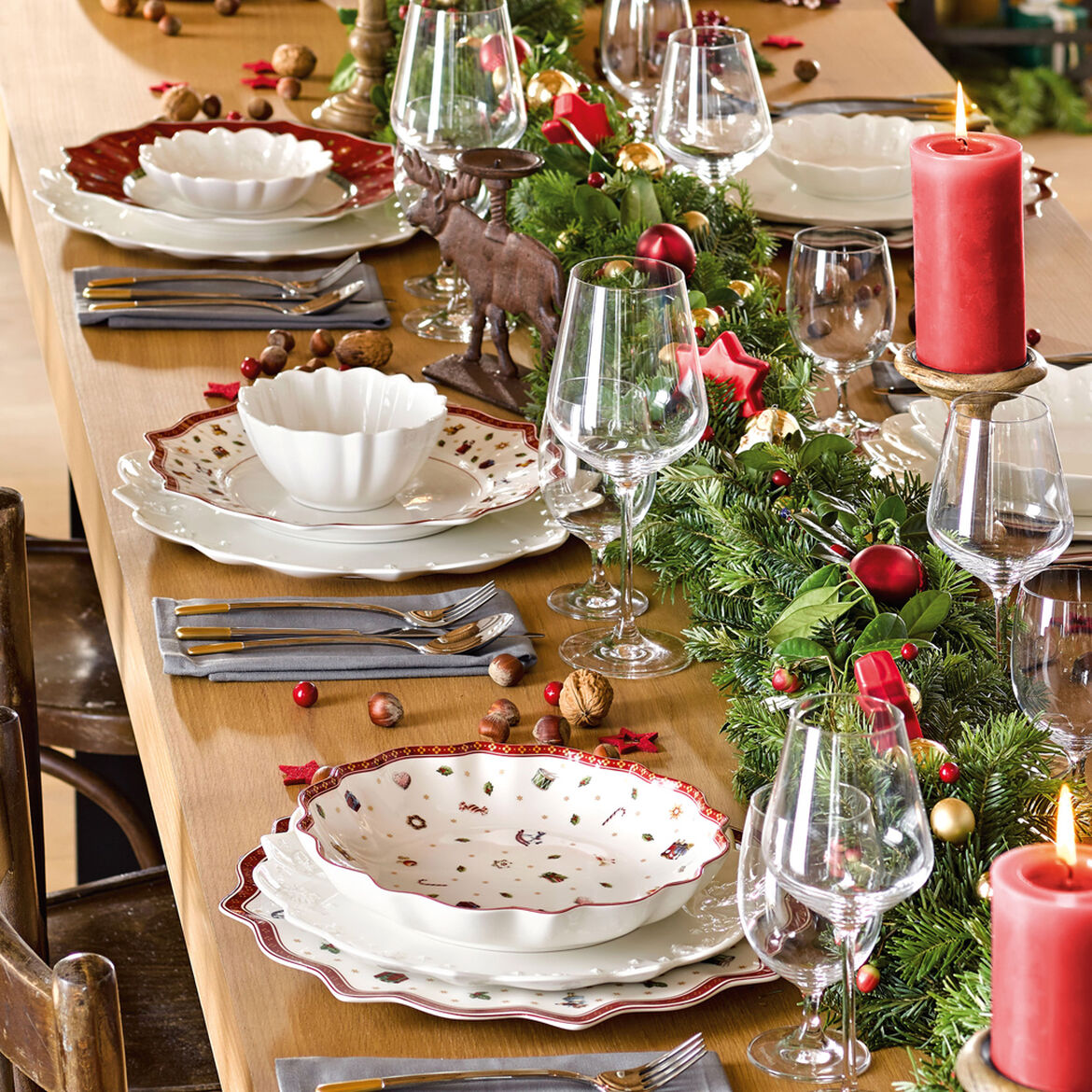 VILLEROY &amp; BOCH Toy's Delight Royal Classic Placeholder Plate 34cm Christmas