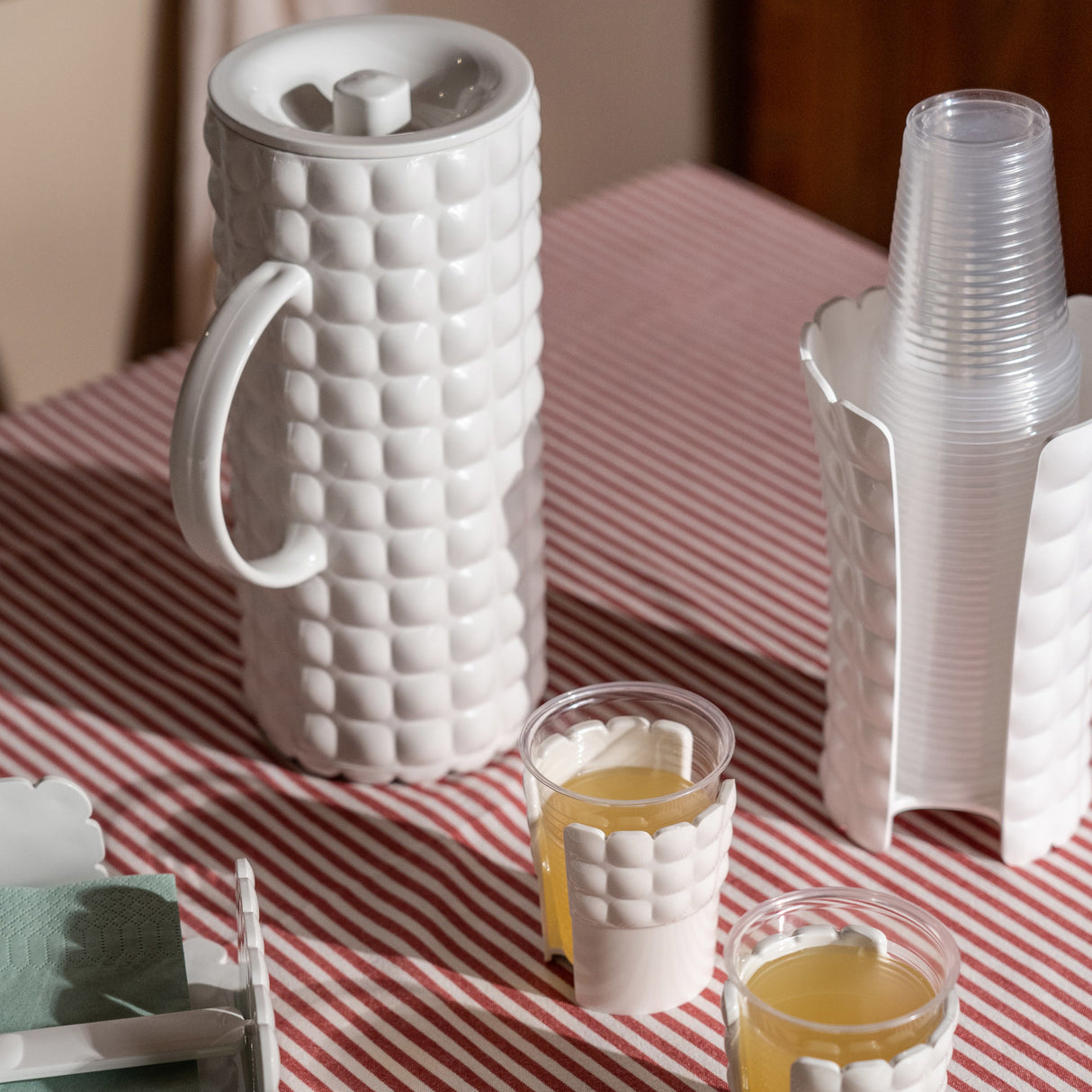 GUZZINI - Tiffany Carafe Milk White 25.5cm 225600156