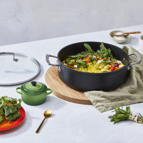 LE CREUSET Sauté in Alluminio Antiaderente 28cm con Coperchio in Vetro