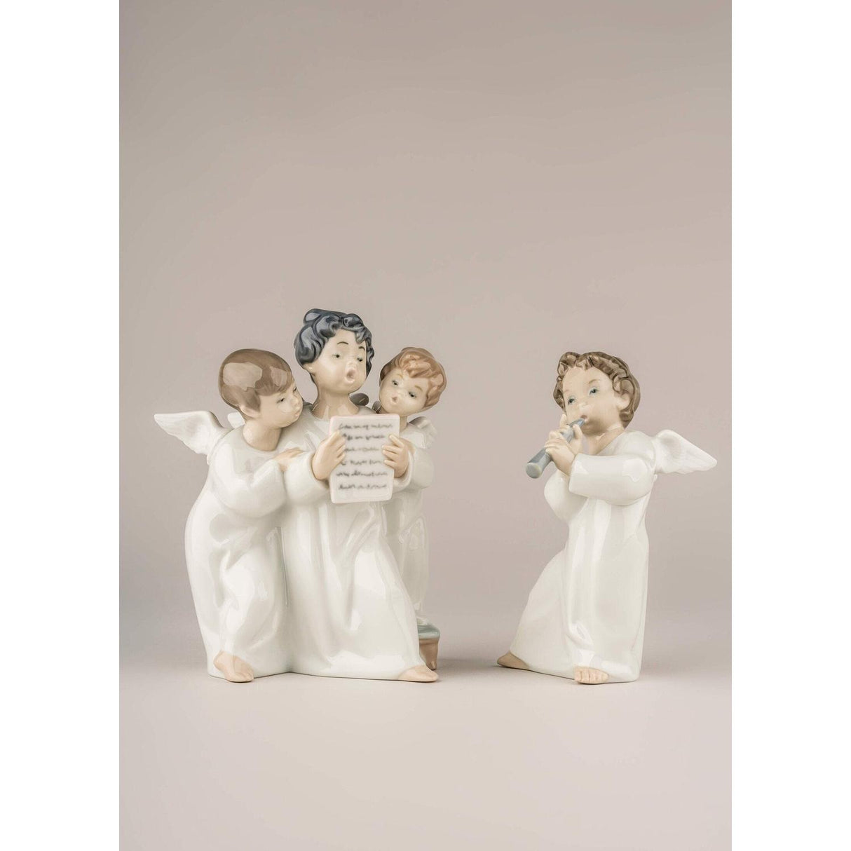 Lladró Figurina Angioletto con Flauto 16x8cm Porcellana