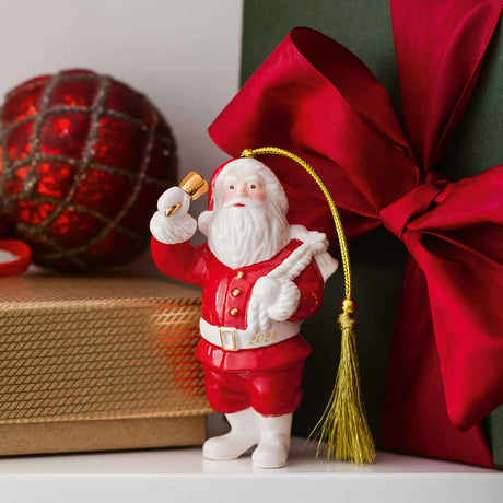 VILLEROY & BOCH Annual Ornaments 2024 Addobbo per Albero di Natale Babbo Natale 10,5cm Porcellana