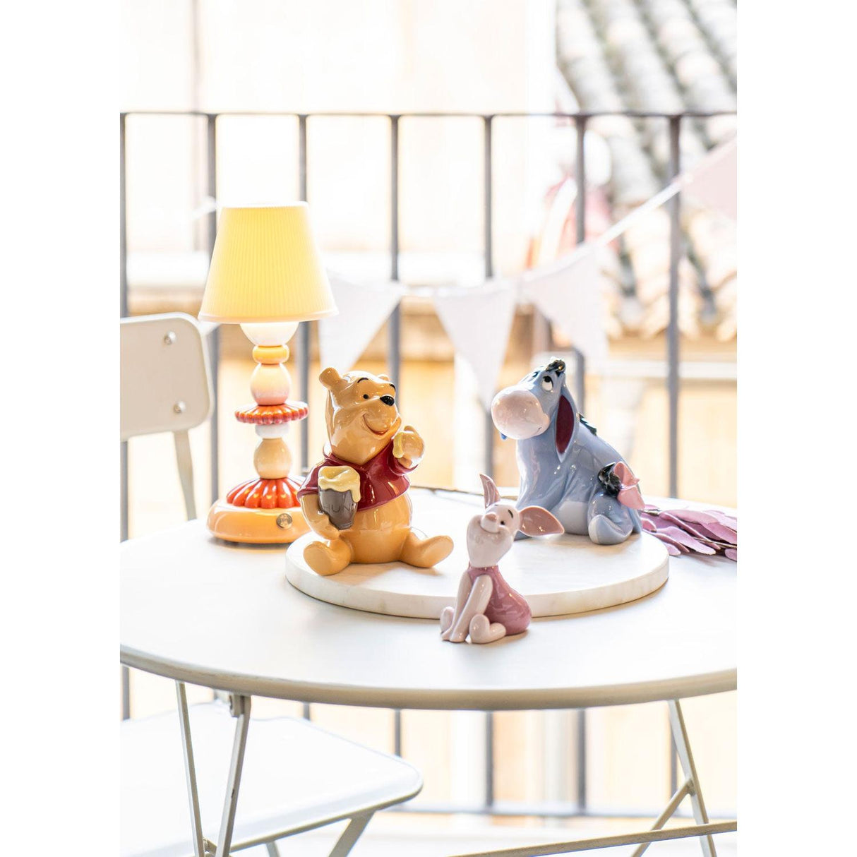 LLADRO' Figurina Winnie The Pooh 15x12cm Porcellana