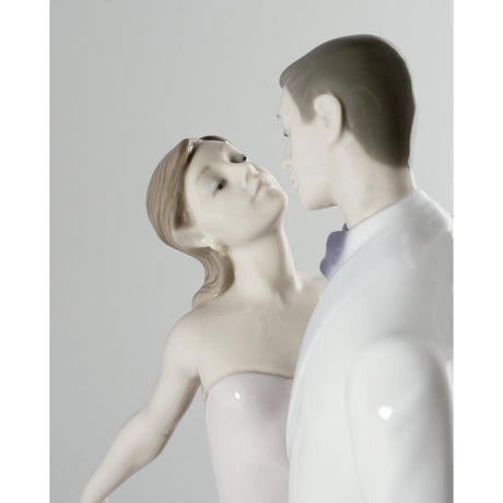 Lladró Figurina Coppia Felice Anniversario 32x21cm Porcellana
