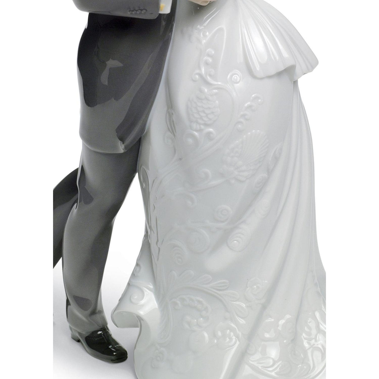 Lladró Figurina Coppia Il Valzer Dei Fidanzati 30x21cm Porcellana