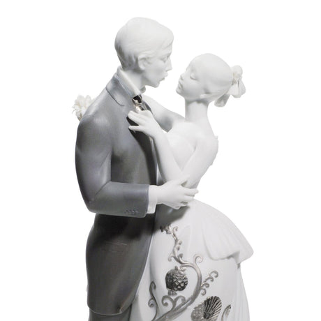 Lladró Figurina Coppia Il Valzer Dei Fidanzati Lustro Argento 30x21cm Porcellana