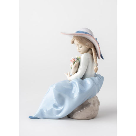 Lladró Figurina Bimba con Fiori 20x16cm Porcellana