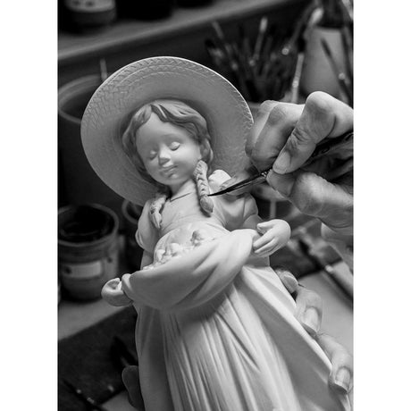 Lladró Figurina la Bimba Del Prato 24x13cm Porcellana