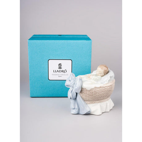Lladró Figurina Bimbo Un Regalo Dal Cielo 9x7cm Porcellana