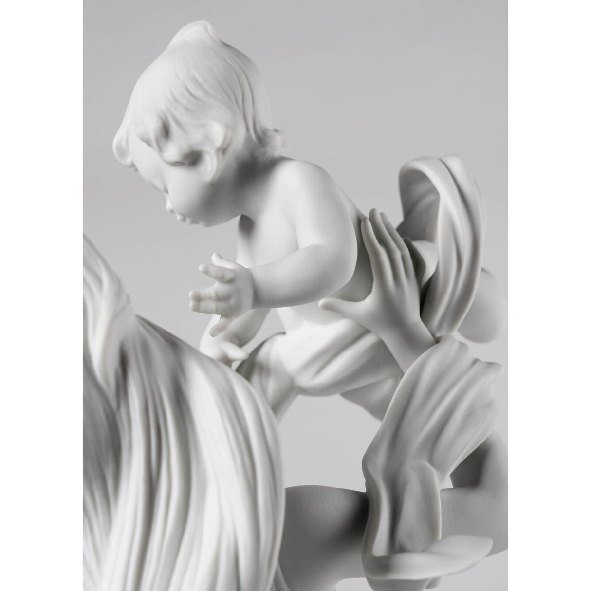 Lladró Figurina Madre Il Mio Bellissimo BebE' Bianco Mate 46x29cm Porcellana