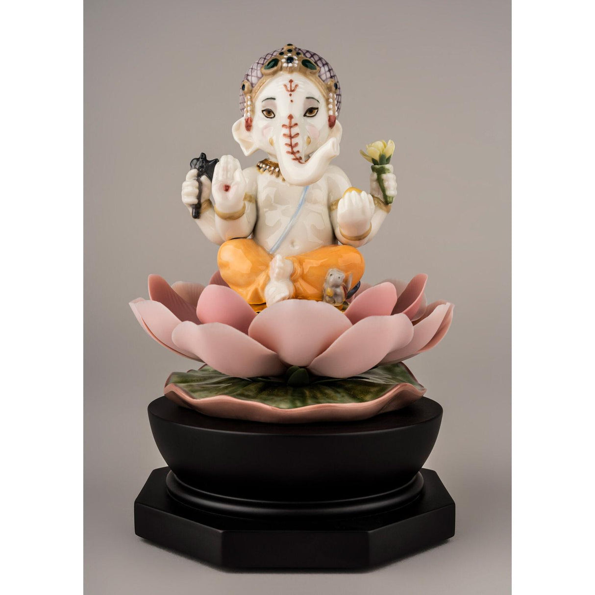 Lladró Figurina Ganesha con Loto 19x13cm Porcellana