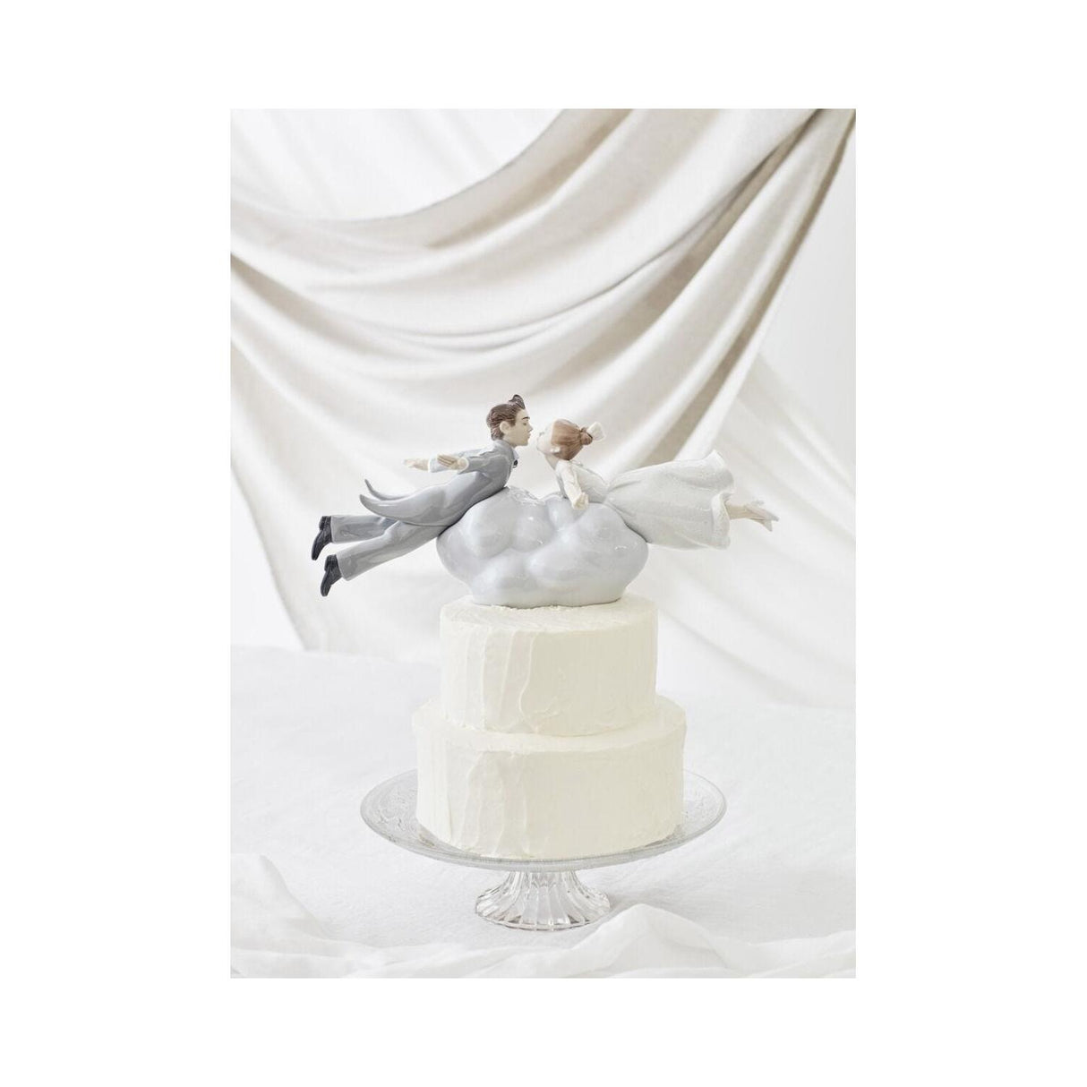 LLADRO' Figurina Coppia Amore Nell'Aria 17x38cm Porcellana