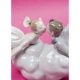 LLADRO' Figurina Coppia Amore Nell'Aria 17x38cm Porcellana