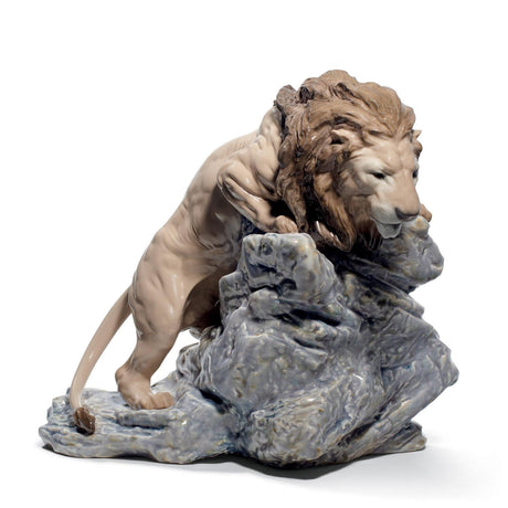 Lladró Figurina Leone in Agguato 29x31cm Porcellana