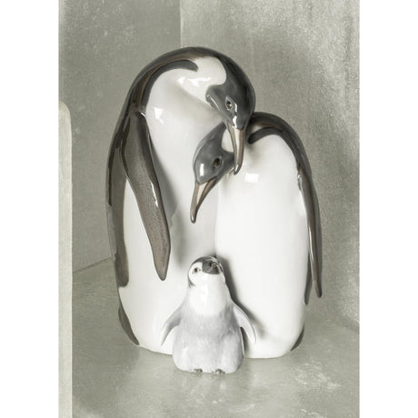 Lladró Figurina Famiglia di Pinguini 25x16cm Porcellana