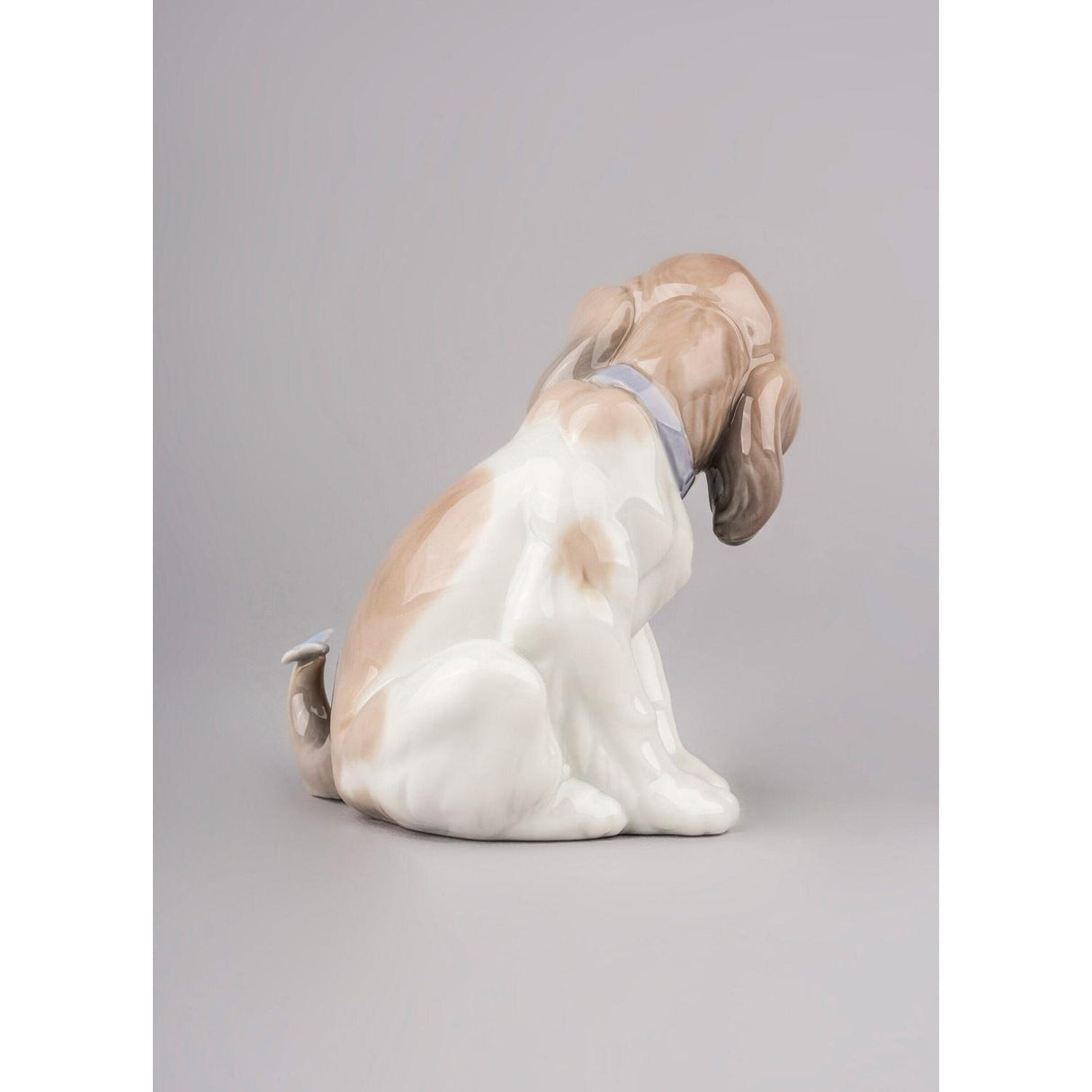 Lladró Figurina Cane con Farfalla 11x11cm Porcellana