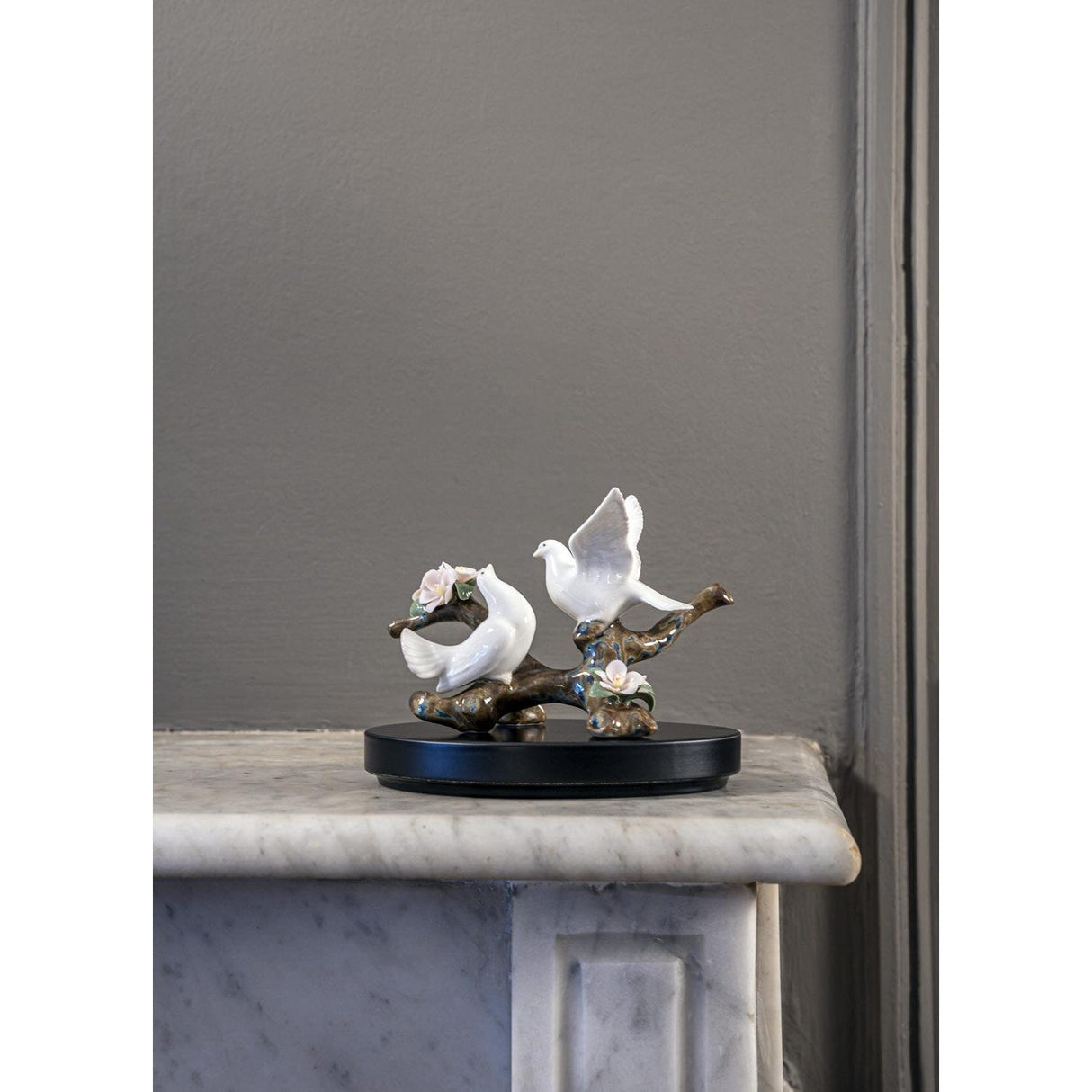 LLADRO' Figurina Colombe Su Ciliegio 11x14cm Porcellana