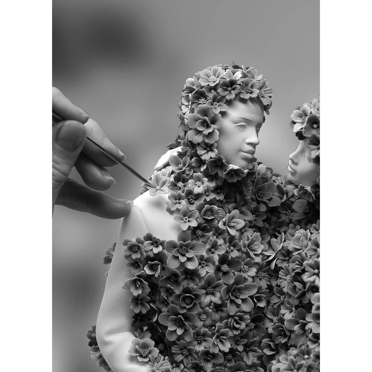 LLADRO' Scultura Amore III Fiori 34x17cm Porcellana