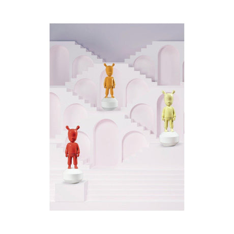 Lladró Figurina The Yellow Guest Modello Piccolo 30x11cm Porcellana