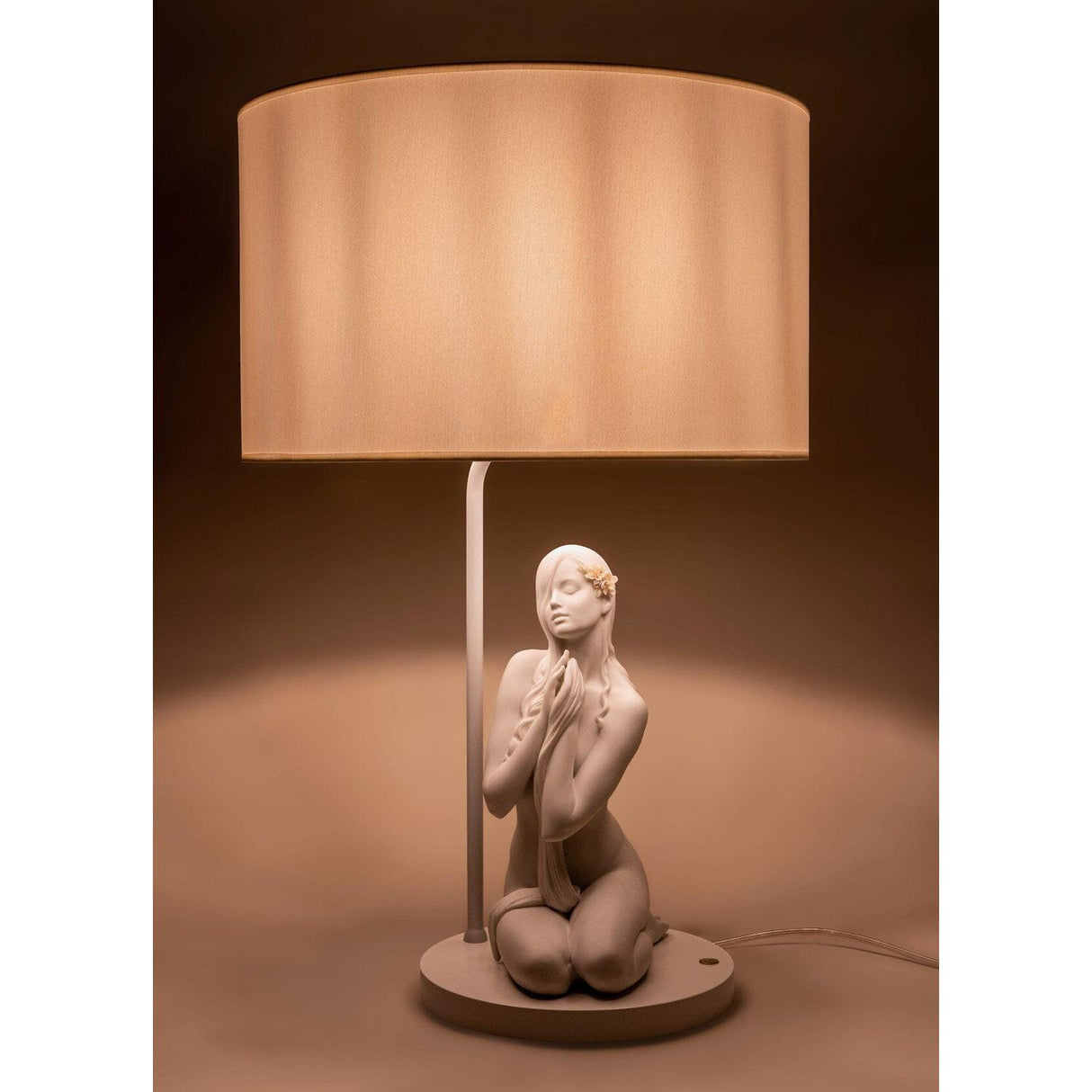 Lladró Lampada da Tavolo Pace Interiore 63x40cm Porcellana