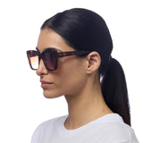OKKIA Elba Occhiali da Sole Donna Classic Avana