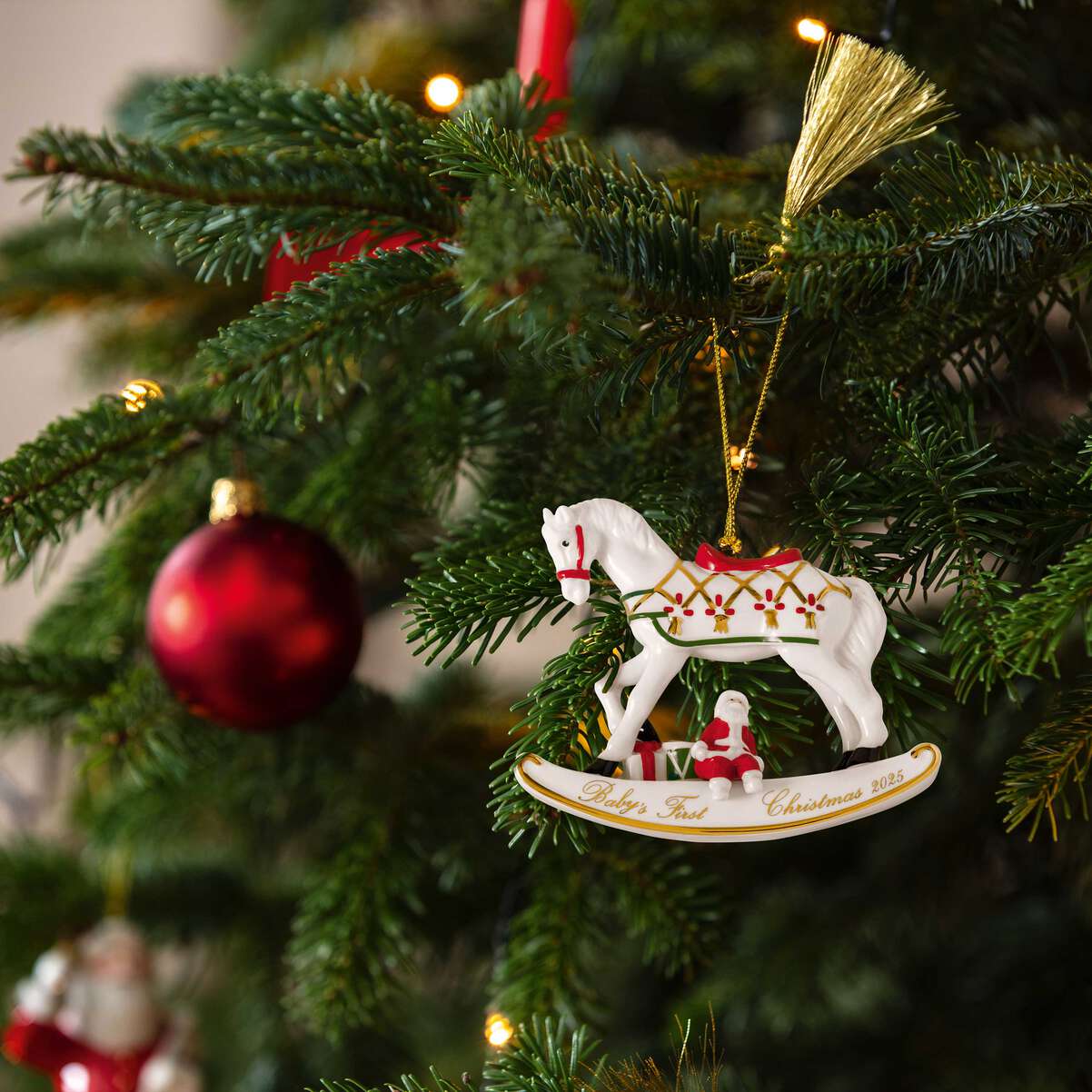 VILLEROY & BOCH Christmas Classics Edizione 2025 Addobbo Cavallo a Dondolo 11x9cm Porcellana