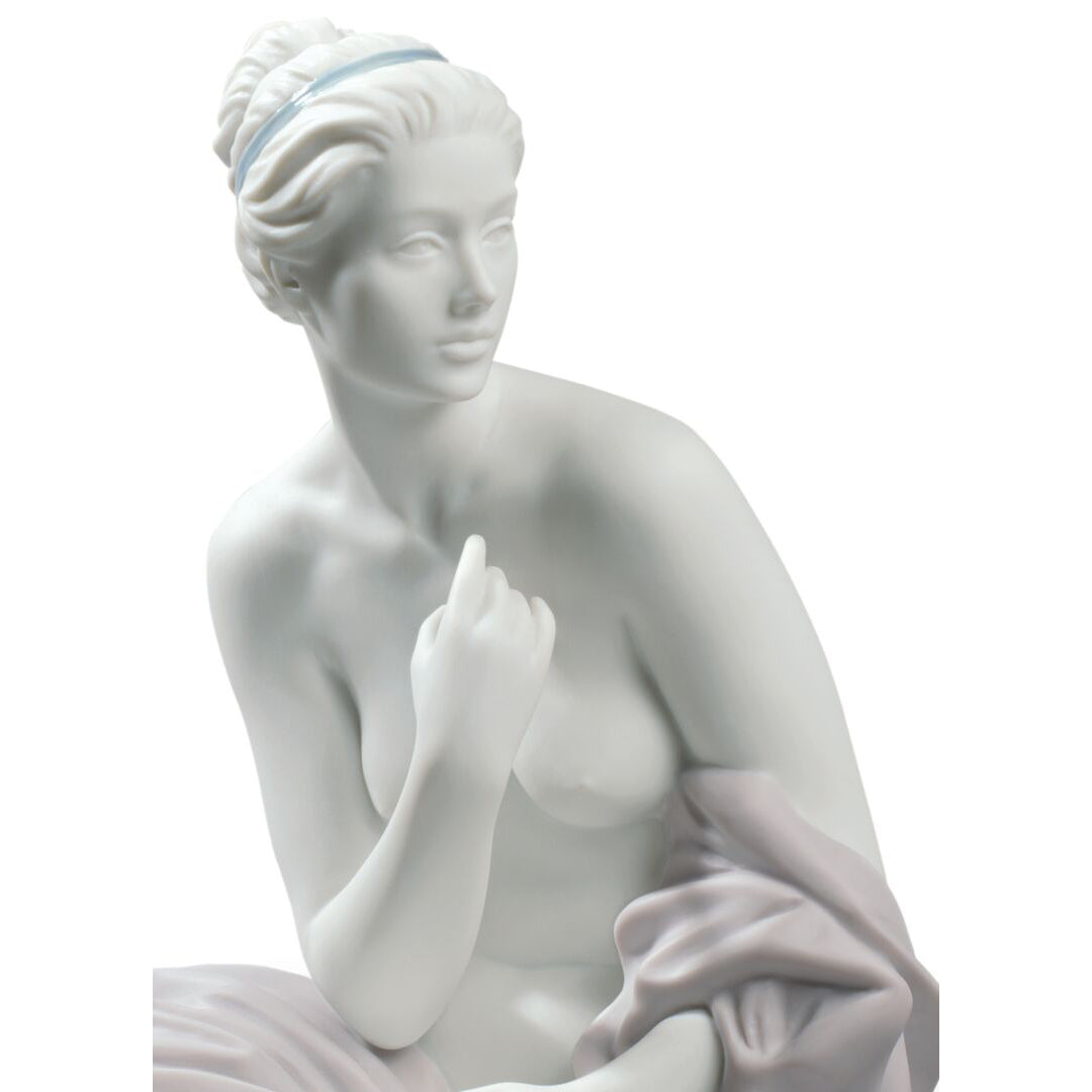 Lladró - Figura Statua Porcellana Donna Bagnante Seduta 22cm 01009157