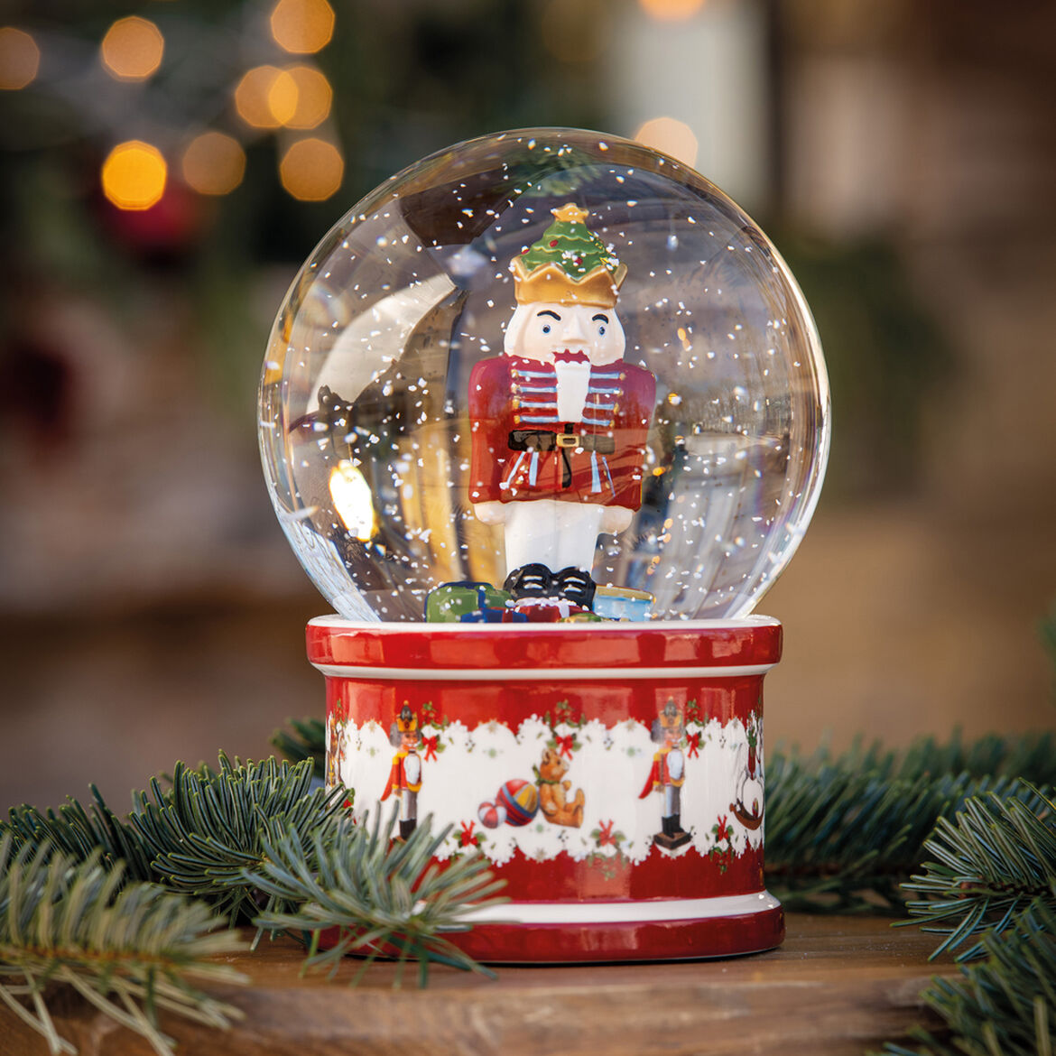 VILLEROY &amp; BOCH Christmas Toys Palla di Neve 2021 17cm Decorazione di Natale