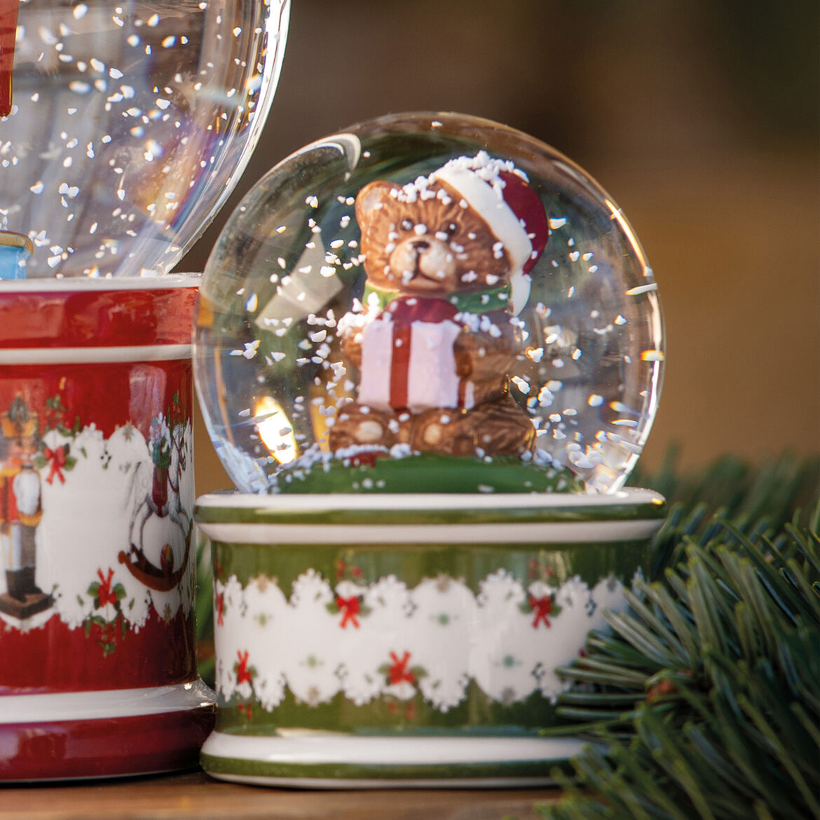 VILLEROY & BOCH Christmas Toys Palla Globo di Neve Orsetto 9cm