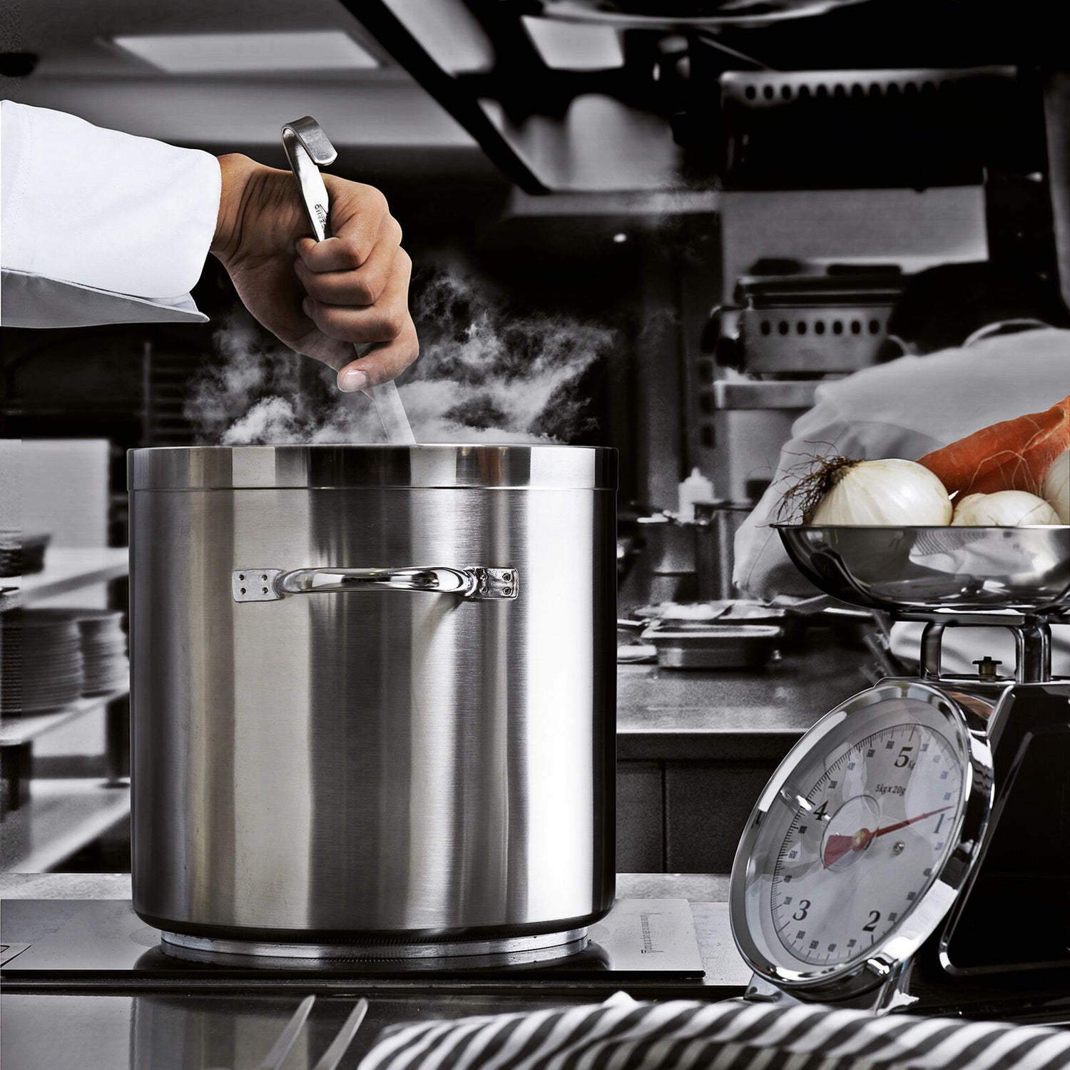 Paderno 11105-24 Pentola Bassa, in Acciaio Inox, 24 cm Paderno 11105-24 Pentola Bassa, in Acciaio Inox, 24 cm