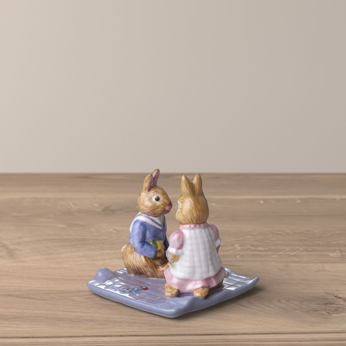 VILLEROY &amp; BOCH Bunny Tales Easter Scene Picnic Meadow 8cm Easter Decoration