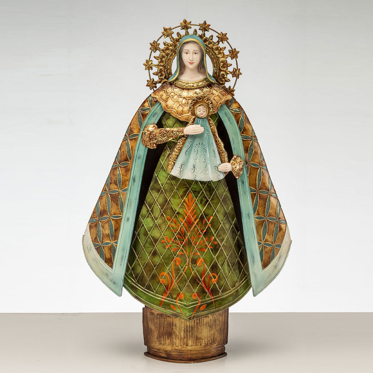 Statua Madonna con Bambino Noel in metallo decorato 58 cm