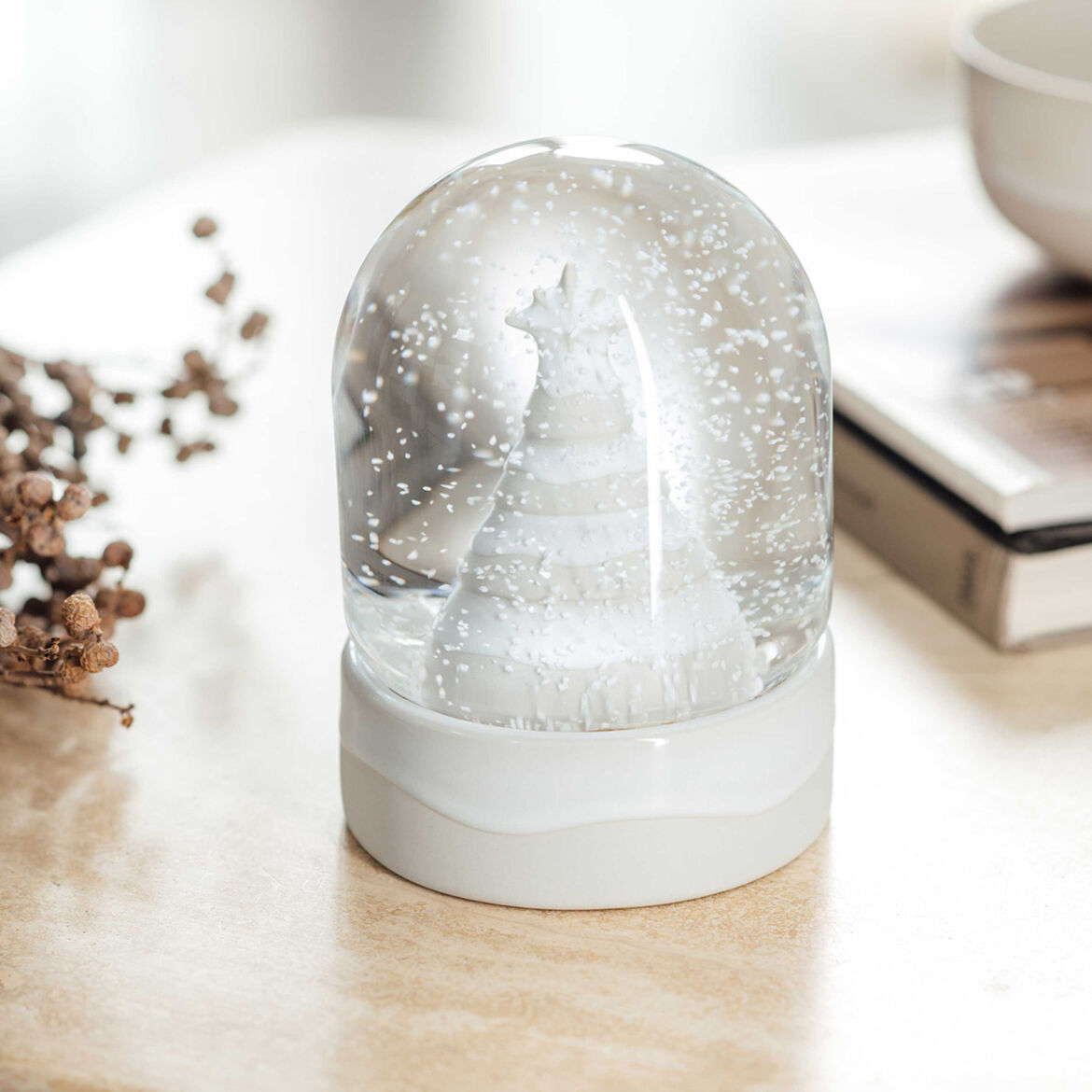 VILLEROY & BOCH Winter Glow Globo di Neve 11x13cm Decorazione Natalizia