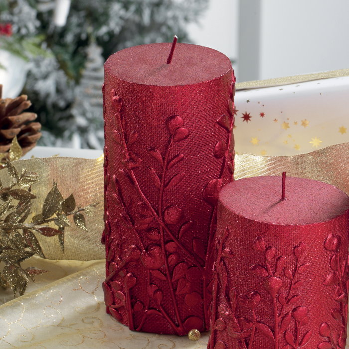 MASCAGNI CASA Cero Candela Decorata 15cm Decori in Rilievo Rosso