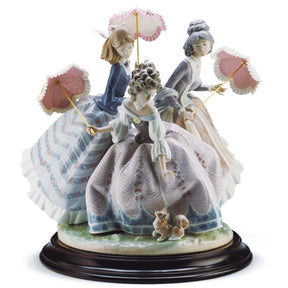 Scultura Tre Sorelle Lladrò in porcellana finemente decorata 35x34 cm